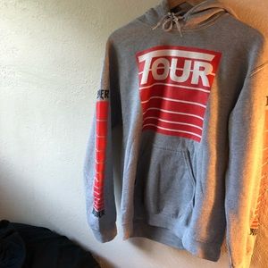 Justin Bieber TOUR hoodie Men’s Small